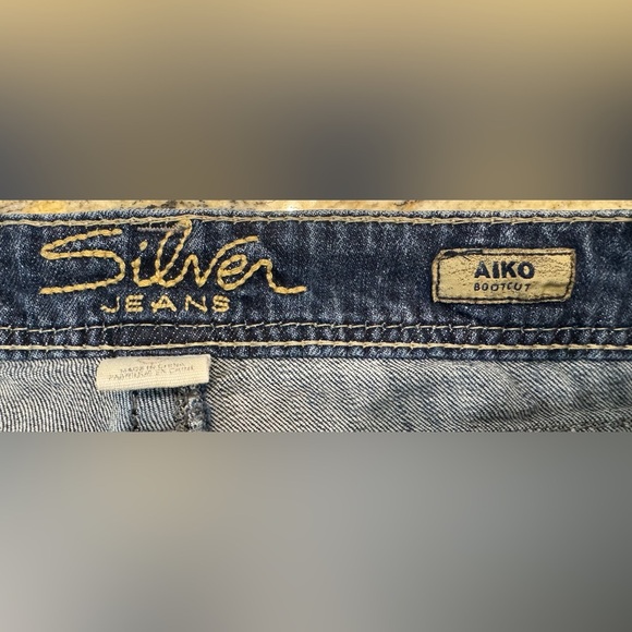 Silver Jeans Aiko Bootcut Jeans Women’s Size 28 Inseam 32” - Picture 5 of 9